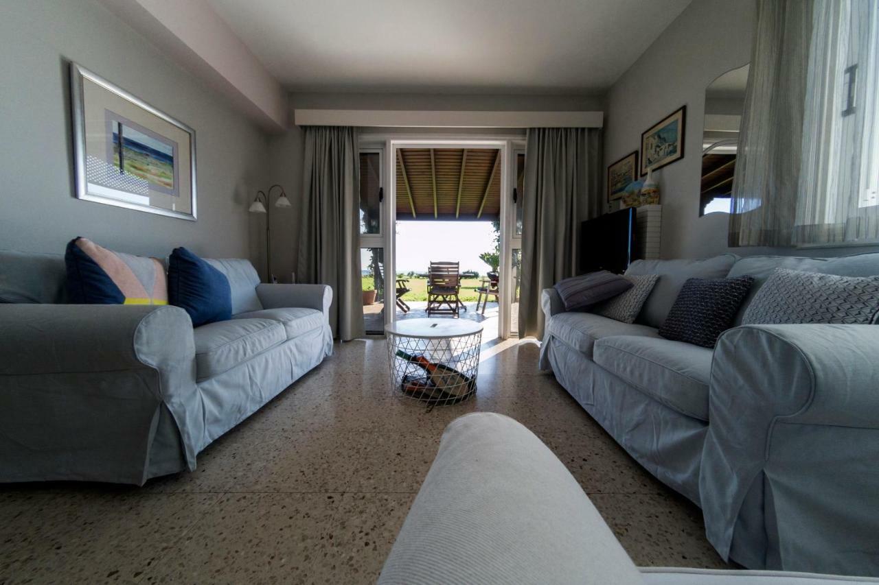 Blue Bay Beach House Larnaca Exterior foto